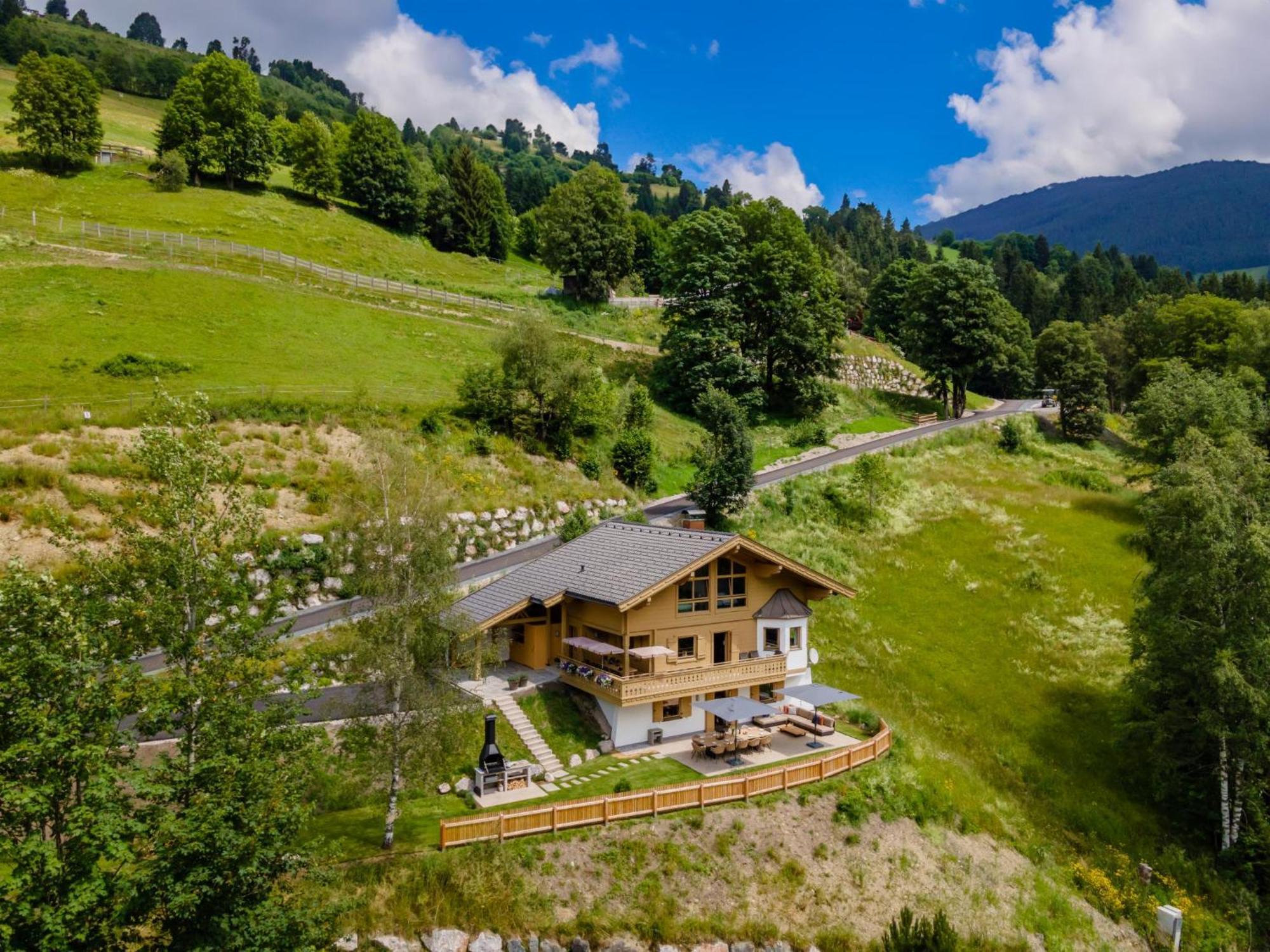 Chalet Huski Viehhofen ザールバッハ・ヒンターグレム エクステリア 写真